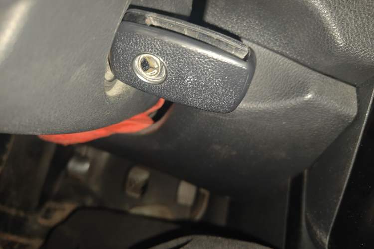 Used HYOSOW S3 2014 1.5L Comfort Version China IV Emission Standard Vehicle Key