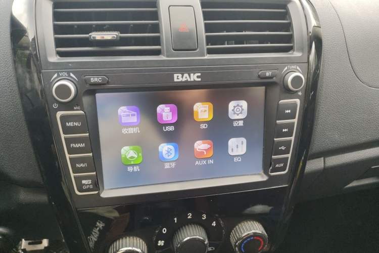 Used HYOSOW S3 2014 1.5L Comfort Version China IV Emission Standard Audio And AC Panel