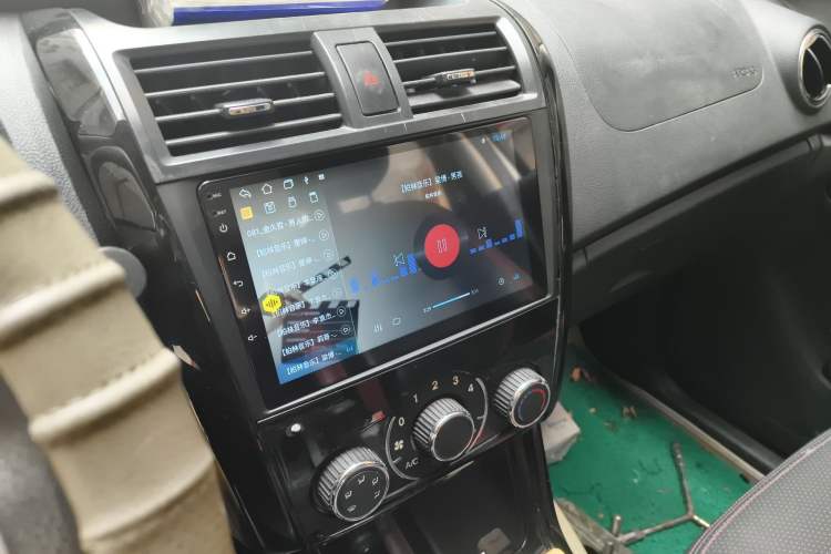 Used HYOSOW S3 2014 1.5L Comfort Version China IV Emission Standard Audio And AC Panel