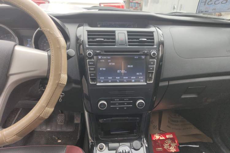 Used HYOSOW S3 2014 1.5L Luxury Version China IV Emission Standard Audio And AC Panel
