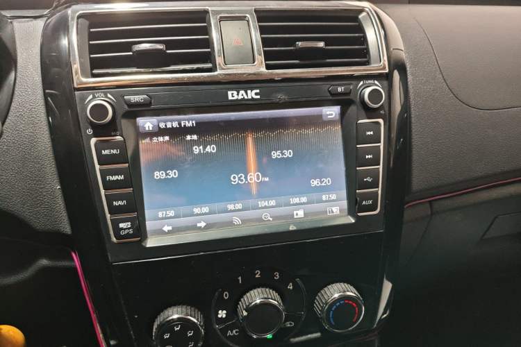 Used HYOSOW S3 2014 1.5L Comfort Version China IV Emission Standard Audio And AC Panel