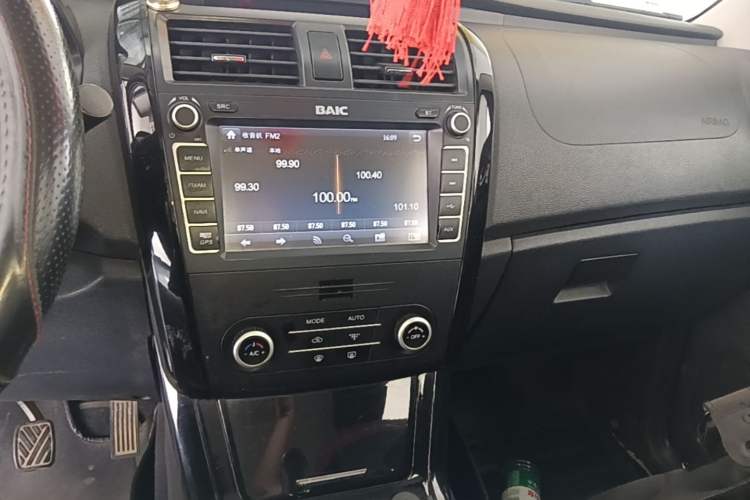 Used HYOSOW S3 2014 1.5L Luxury Version China IV Emission Standard Audio And AC Panel