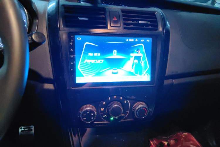 Used HYOSOW S3 2014 1.5L Comfort Version China IV Emission Standard Audio And AC Panel