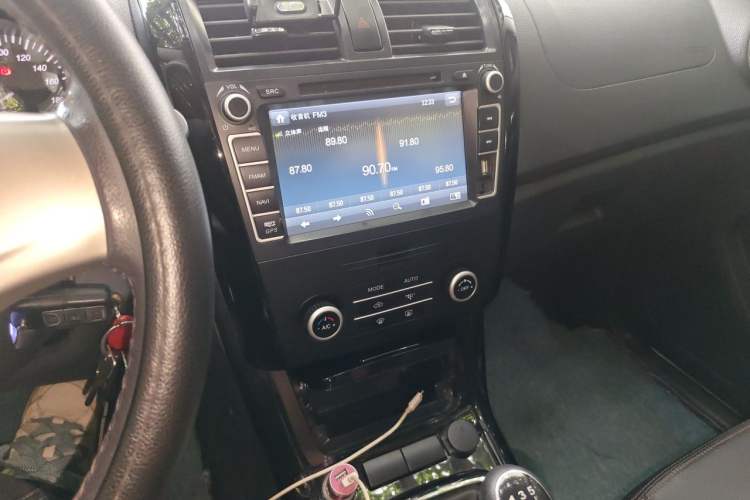 Used HYOSOW S3 2014 1.5L Luxury Version China IV Emission Standard Audio And AC Panel