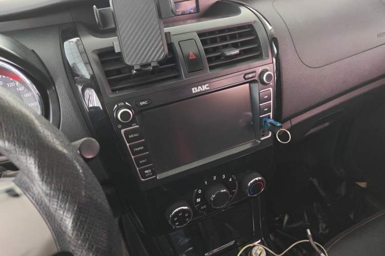 Used HYOSOW S3 2014 1.5L Comfort Version China IV Emission Standard Audio And AC Panel