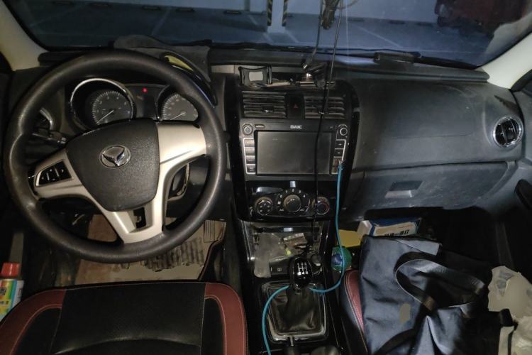 Used HYOSOW S3 2014 1.5L Comfort Version China IV Emission Standard Center Console