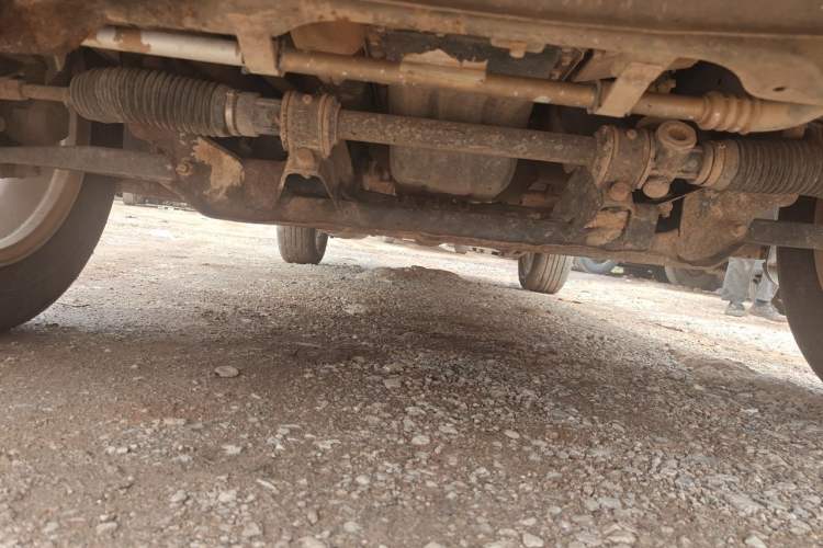 Used HYOSOW S3 2014 1.5L Comfort Version China IV Emission Standard Chassis Front