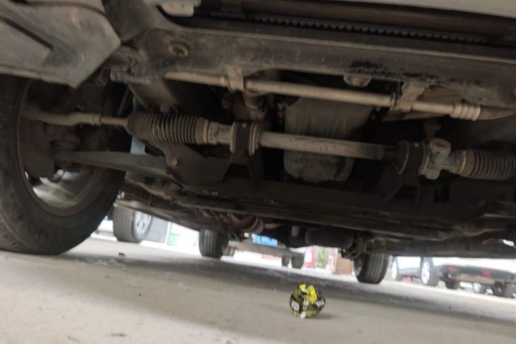 Used HYOSOW S3 2014 1.5L Luxury Version China IV Emission Standard Chassis Front