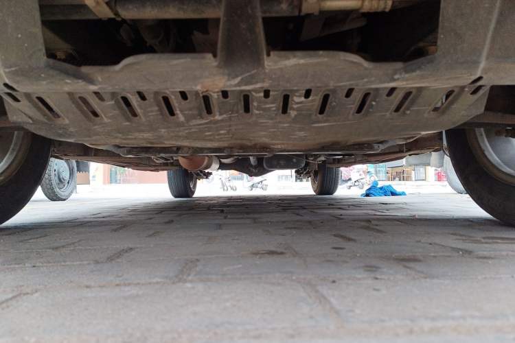 Used HYOSOW S3 2014 1.5L Comfort Version China IV Emission Standard Chassis Front