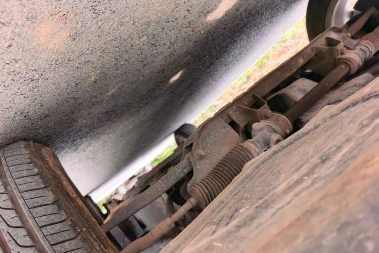 Used HYOSOW S3 2014 1.8L Prestige Version China IV Emission Standard Chassis Front Left