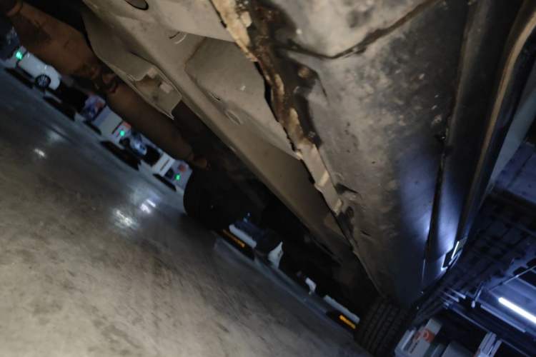 Used HYOSOW S3 2014 1.5L Comfort Version China IV Emission Standard Chassis Front Left