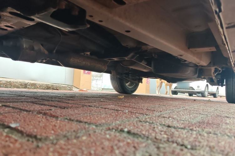 Used HYOSOW S3 2014 1.5L Comfort Version China IV Emission Standard Chassis Front Left
