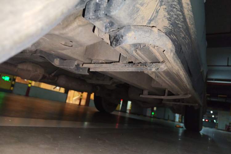 Used HYOSOW S3 2014 1.5L Comfort Version China IV Emission Standard Chassis Front Left
