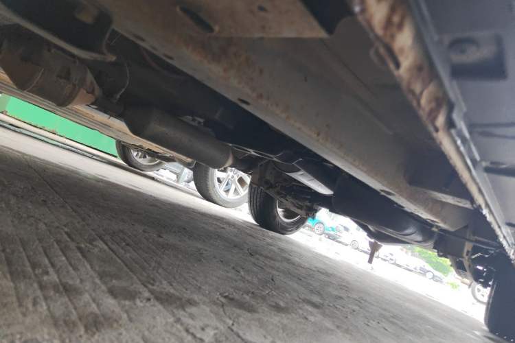 Used HYOSOW S3 2014 1.5L Comfort Version China IV Emission Standard Chassis Front Left