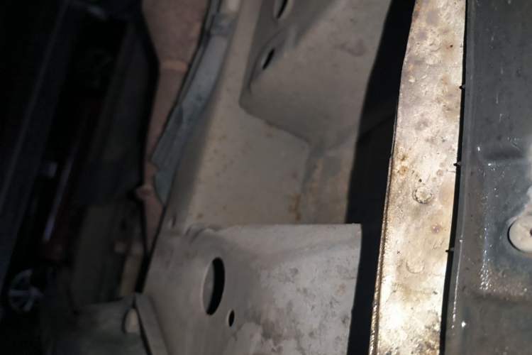 Used HYOSOW S3 2014 1.5L Luxury Version China IV Emission Standard Chassis Front Right