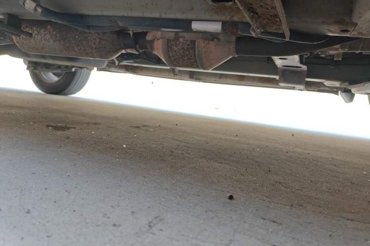 Used HYOSOW S3 2014 1.5L Luxury Version China IV Emission Standard Chassis Front Right