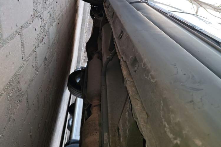 Used HYOSOW S3 2014 1.5L Comfort Version China IV Emission Standard Chassis Front Right