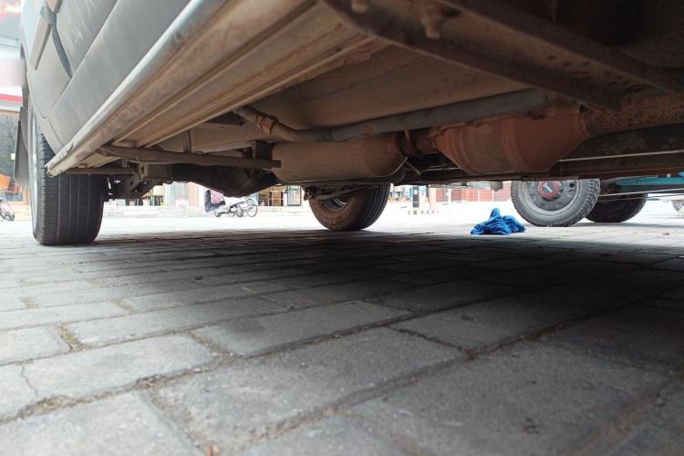 Used HYOSOW S3 2014 1.5L Comfort Version China IV Emission Standard Chassis Front Right