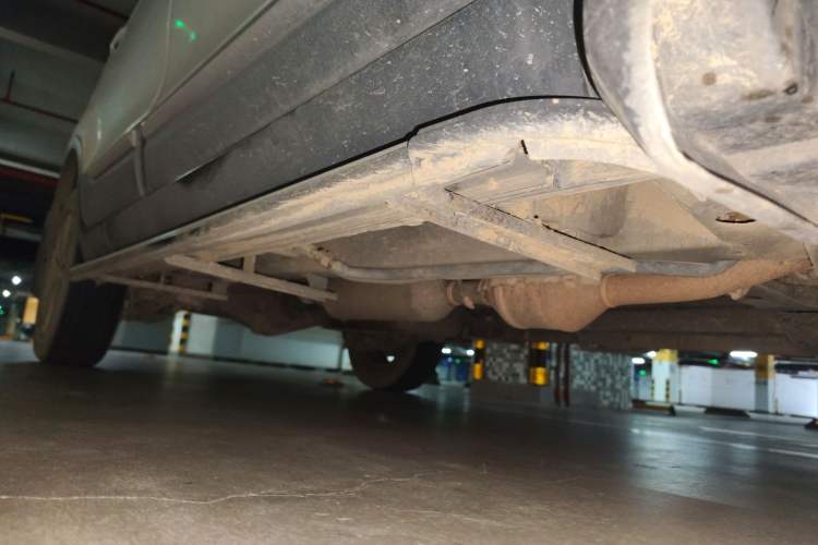 Used HYOSOW S3 2014 1.5L Comfort Version China IV Emission Standard Chassis Front Right