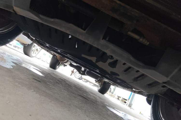 Used HYOSOW S3 2014 1.5L Comfort Version China IV Emission Standard Chassis Front