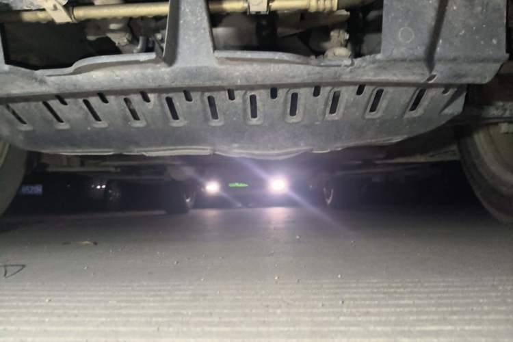 Used HYOSOW S3 2014 1.5L Luxury Version China IV Emission Standard Chassis Front