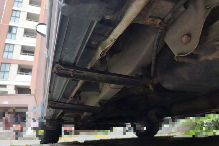 Used HYOSOW S3 2014 1.8L Prestige Version China IV Emission Standard Chassis Rear Left