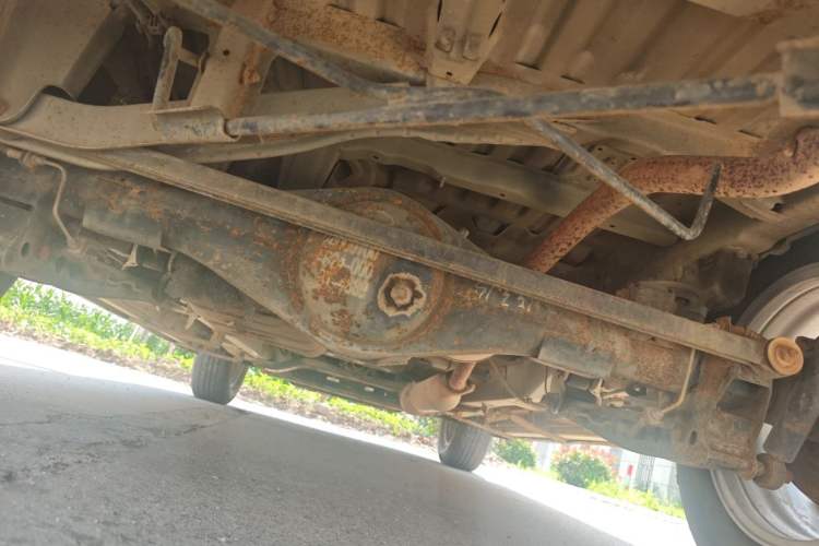 Used HYOSOW S3 2014 1.5L Comfort Version China IV Emission Standard Chassis Rear