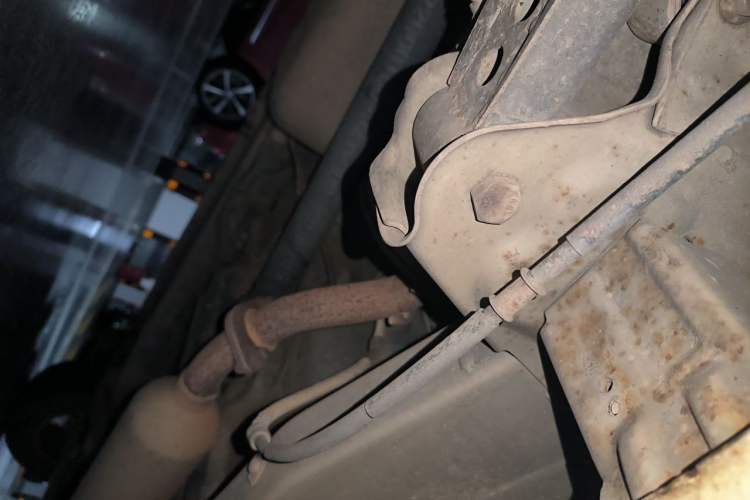Used HYOSOW S3 2014 1.5L Luxury Version China IV Emission Standard Chassis Rear Right