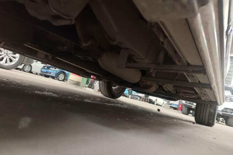 Used HYOSOW S3 2014 1.5L Luxury Version China IV Emission Standard Chassis Rear Right