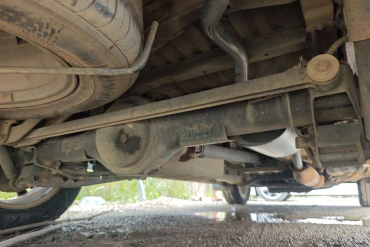 Used HYOSOW S3 2014 1.5L Luxury Version China IV Emission Standard Chassis Rear Right