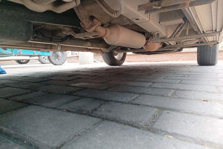 Used HYOSOW S3 2014 1.5L Comfort Version China IV Emission Standard Chassis Rear Right
