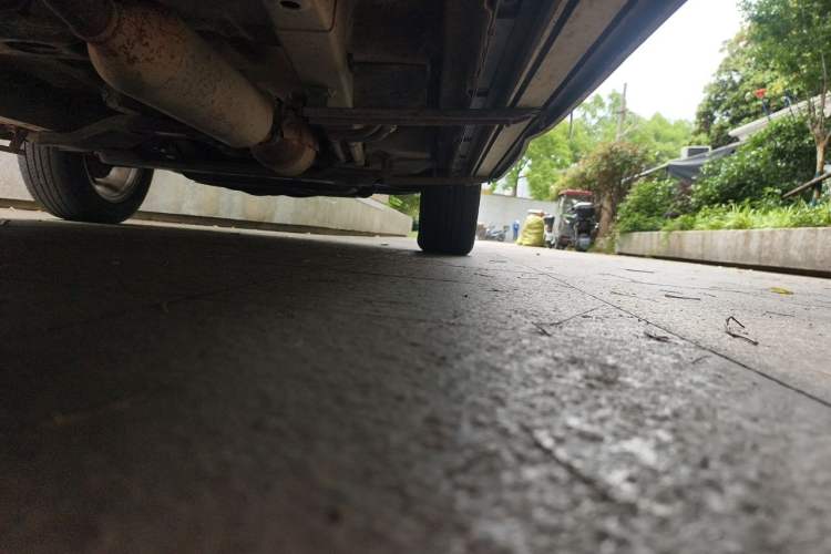 Used HYOSOW S3 2014 1.5L Comfort Version China IV Emission Standard Chassis Rear Right