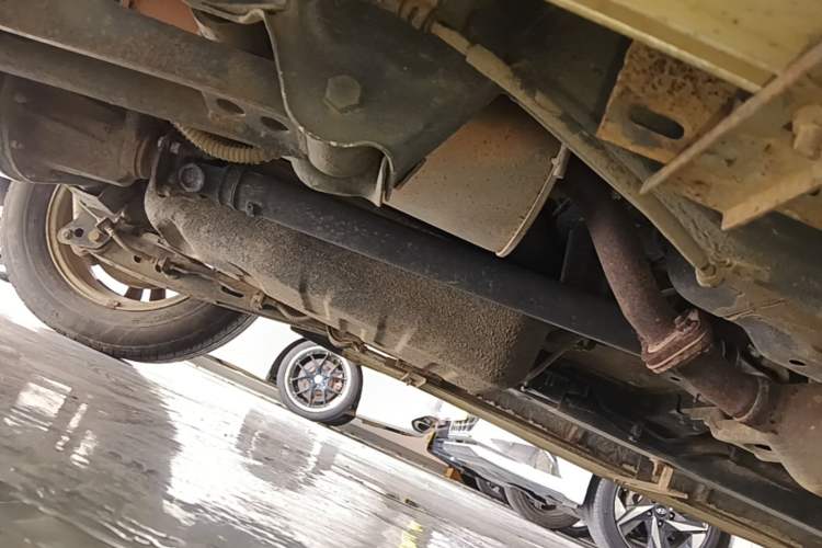 Used HYOSOW S3 2014 1.5L Luxury Version China IV Emission Standard Chassis Rear Right