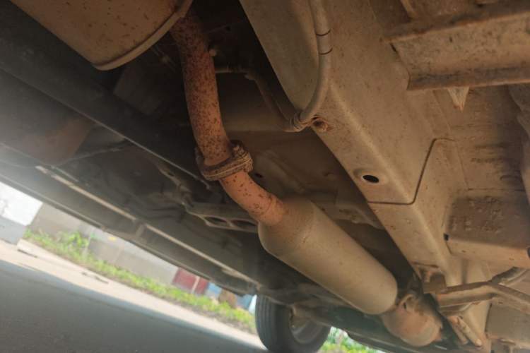 Used HYOSOW S3 2014 1.5L Comfort Version China IV Emission Standard Chassis Rear Right