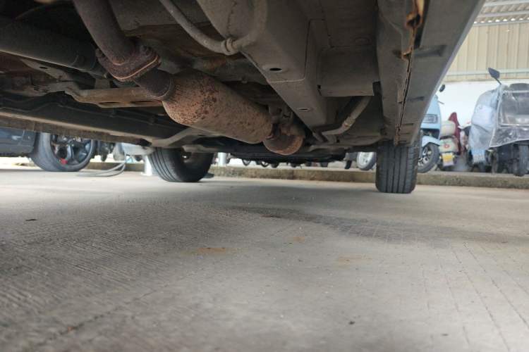 Used HYOSOW S3 2014 1.5L Luxury Version China IV Emission Standard Chassis Rear Right
