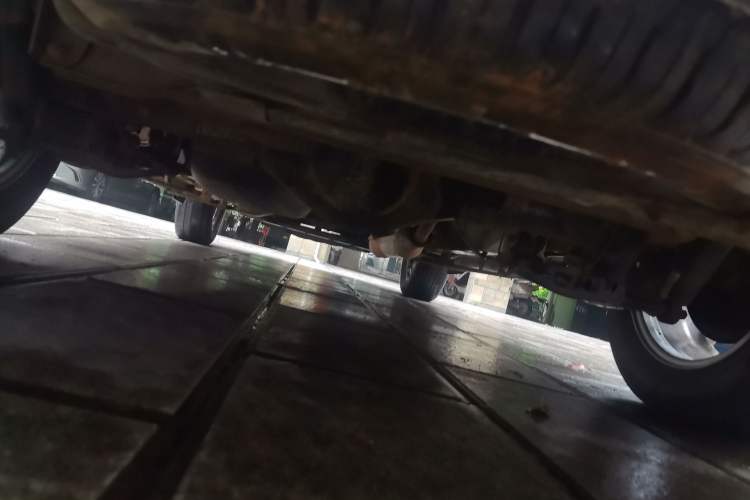 Used HYOSOW S3 2014 1.5L Comfort Version China IV Emission Standard Chassis Rear