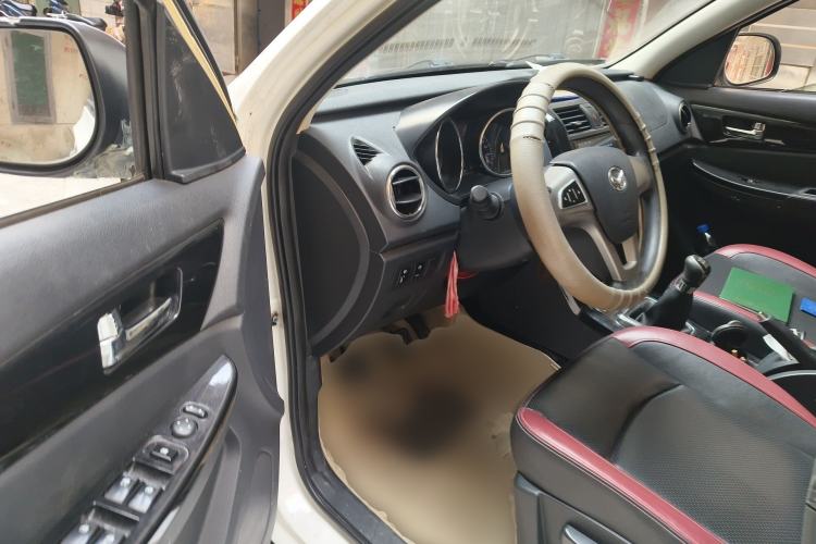 Used HYOSOW S3 2014 1.5L Comfort Version China IV Emission Standard Driver Seat