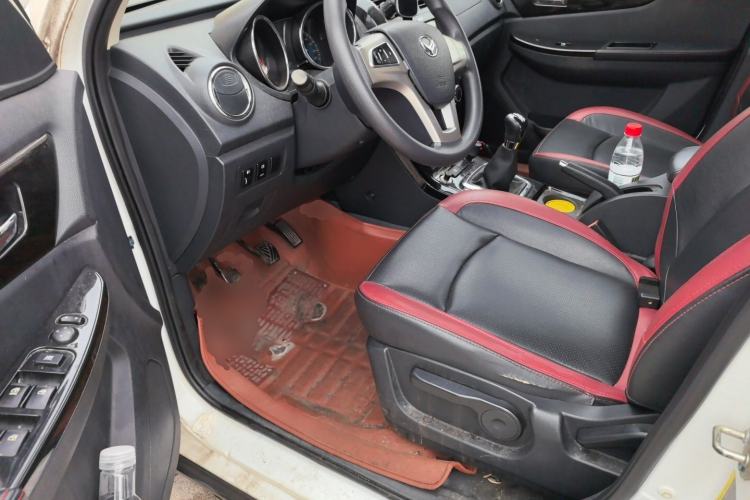 Used HYOSOW S3 2014 1.5L Comfort Version China IV Emission Standard Driver Seat