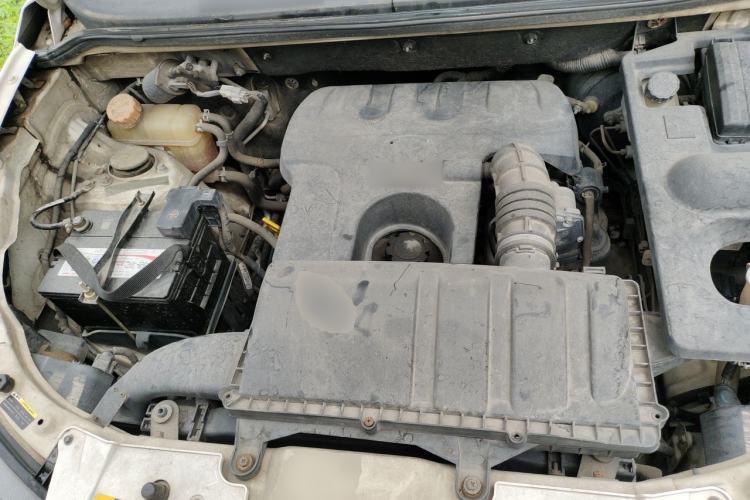 Used HYOSOW S3 2014 1.5L Comfort Version China IV Emission Standard Engine Bay