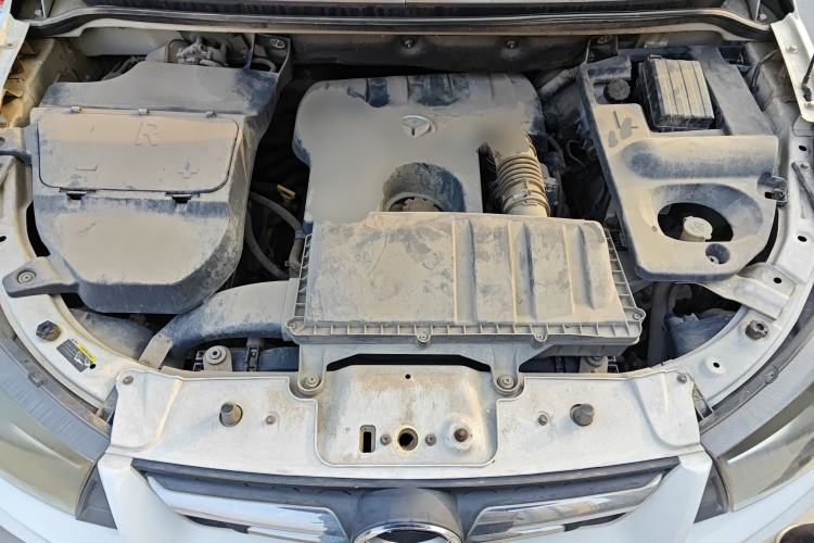 Used HYOSOW S3 2014 1.5L Luxury Version China IV Emission Standard Engine Bay
