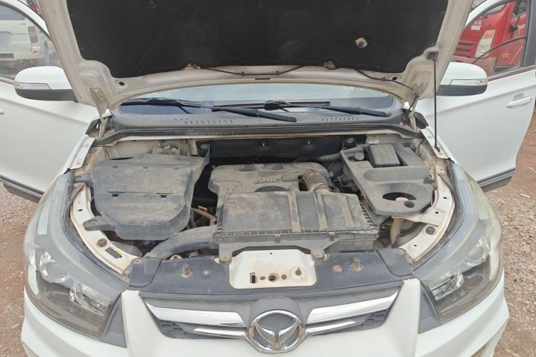 Used HYOSOW S3 2014 1.5L Comfort Version China IV Emission Standard Engine Bay