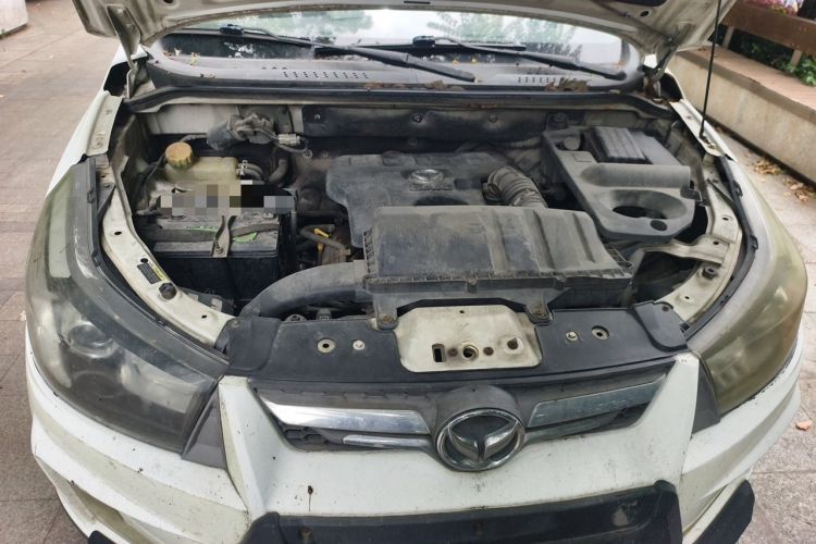 Used HYOSOW S3 2014 1.5L Comfort Version China IV Emission Standard Engine Bay