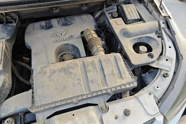 Used HYOSOW S3 2014 1.5L Luxury Version China IV Emission Standard Engine Bay Left