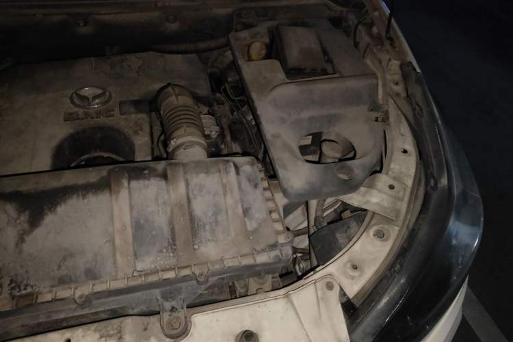 Used HYOSOW S3 2014 1.5L Comfort Version China IV Emission Standard Engine Bay Left