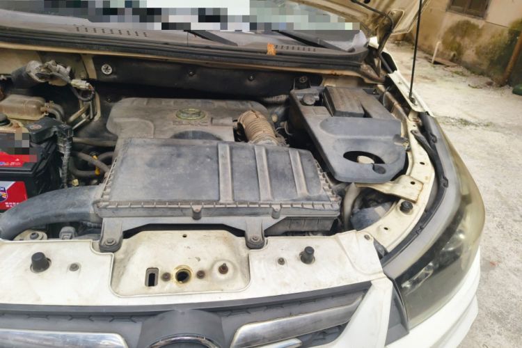 Used HYOSOW S3 2014 1.5L Comfort Version China IV Emission Standard Engine Bay Left