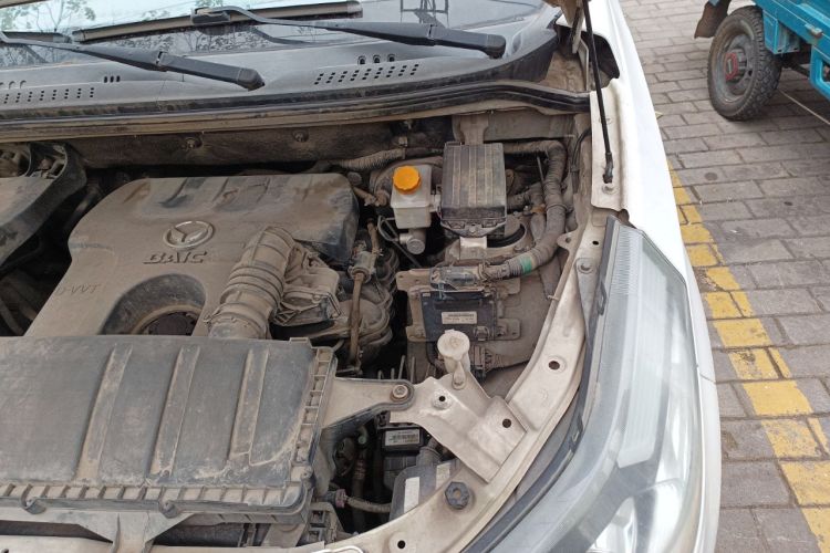 Used HYOSOW S3 2014 1.5L Comfort Version China IV Emission Standard Engine Bay Left