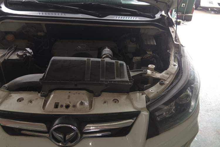 Used HYOSOW S3 2014 1.5L Comfort Version China IV Emission Standard Engine Bay Left