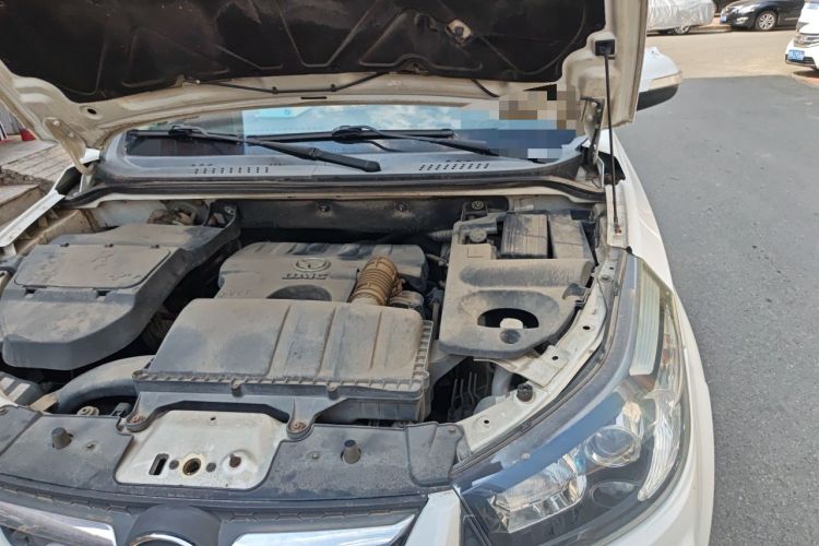 Used HYOSOW S3 2014 1.5L Comfort Version China IV Emission Standard Engine Bay Left