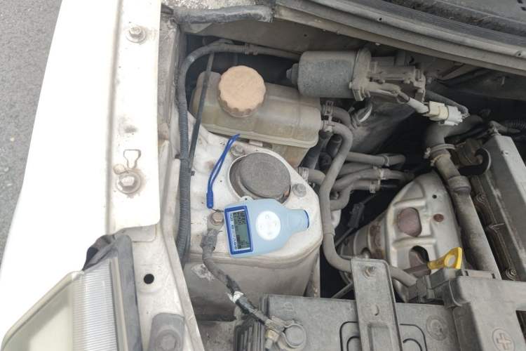 Used HYOSOW S3 2014 1.5L Luxury Version China IV Emission Standard Engine Bay Right