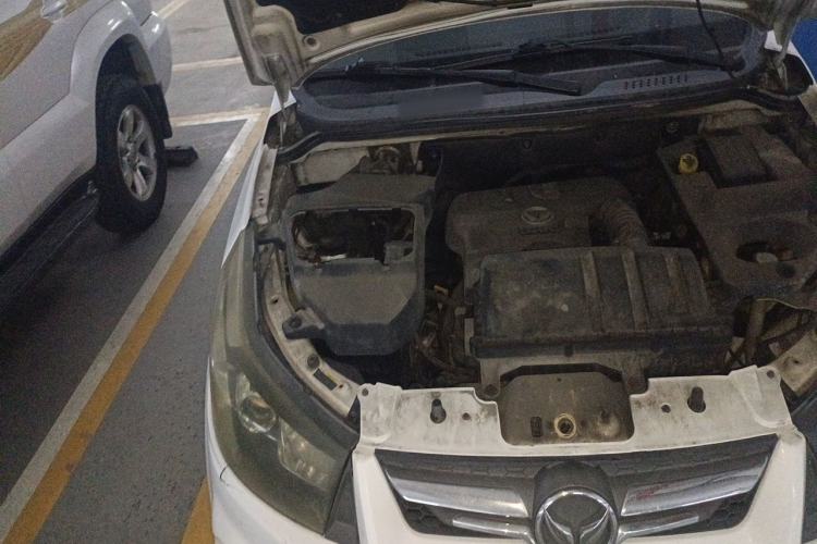 Used HYOSOW S3 2014 1.5L Luxury Version China IV Emission Standard Engine Bay Right